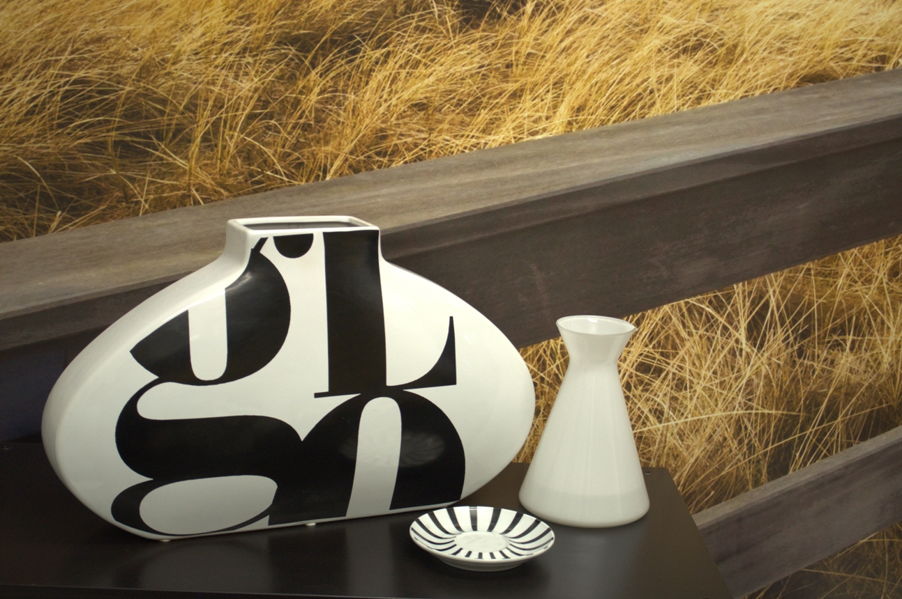 Barbora Sacher: Pánská kancelář, Detail porcelánu